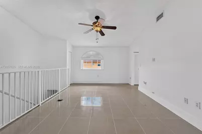 3574 W 80th St #63-201, Hialeah, FL 33018 - Photo 7