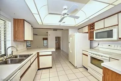 1822 SE 11 Ter, Cape Coral, FL 33990 - Photo 3