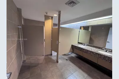 40 SW 13th St #402, Miami, FL 33130 - Photo 23