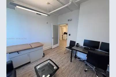 40 SW 13th St #402, Miami, FL 33130 - Photo 11
