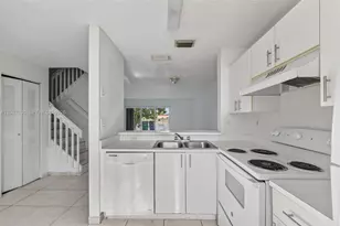 17378 SW 139th Ct, Miami, FL 33177 - Photo 3