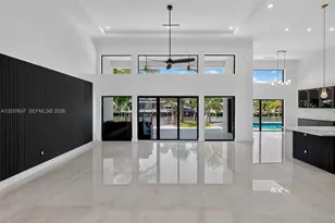 2832 NE 24th Ct, Fort Lauderdale, FL 33305 - Photo 3