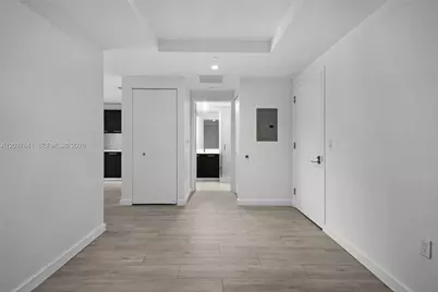 45 SW 9th St #2305, Miami, FL 33130 - Photo 11