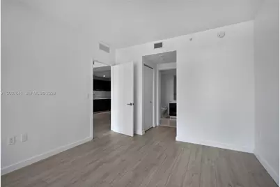 45 SW 9th St #2305, Miami, FL 33130 - Photo 7