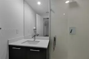 45 SW 9th St, Miami, FL 33130 - Photo 15