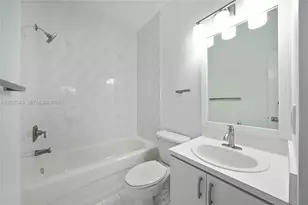 642 SW 106th Ave, Pembroke Pines, FL 33025 - Photo 29