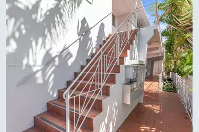 7619 Abbott Ave #9, Miami Beach, FL 33141 - Photo 7
