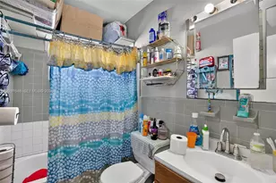 450 SW 9th St, Miami, FL 33130 - Photo 35