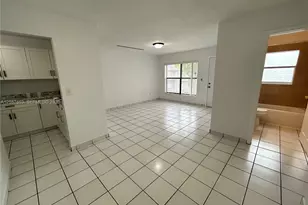 15332 SW 72nd St, Miami, FL 33193 - Photo 9