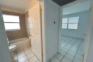 15332 SW 72nd St, Miami, FL 33193 - Photo 19