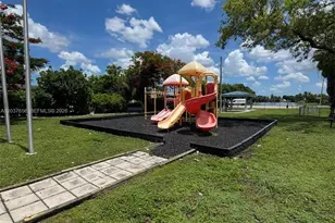 1133 SW 130th Ave, Miami, FL 33184 - Photo 25