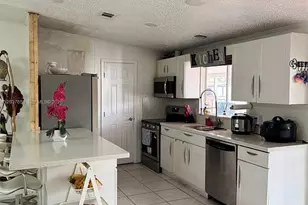 1133 SW 130th Ave, Miami, FL 33184 - Photo 5