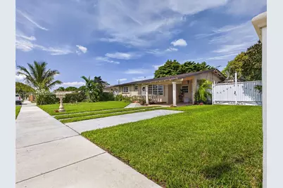 5430 W 4th Ln, Hialeah, FL 33012 - Photo 55