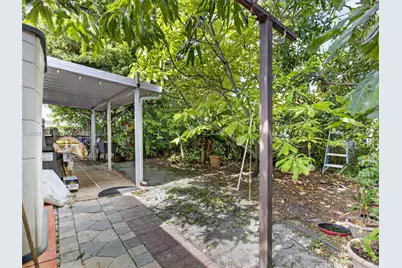5430 W 4th Ln, Hialeah, FL 33012 - Photo 33