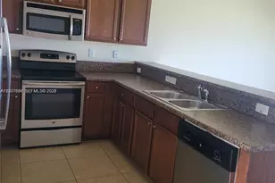 3537 W 89th Pl, Hialeah, FL 33018 - Photo 15
