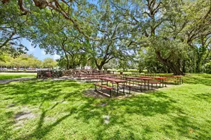 9441 Evergreen Pl, Davie, FL 33324 - Photo 25