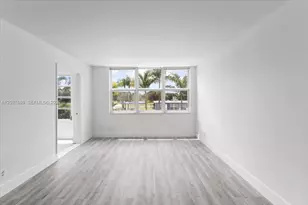 9441 Evergreen Pl, Davie, FL 33324 - Photo 5