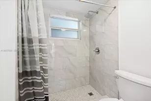 9441 Evergreen Pl, Davie, FL 33324 - Photo 15