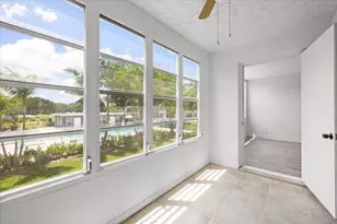 9441 Evergreen Pl, Davie, FL 33324 - Photo 9