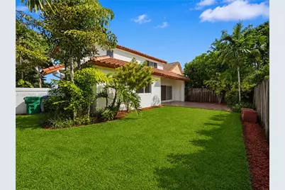 4725 NW 104th Ave, Doral, FL 33178 - Photo 19