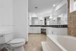 4725 NW 104th Ave, Doral, FL 33178 - Photo 15
