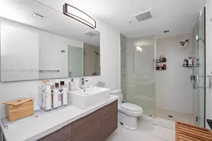 1010 SW 2nd Ave, Miami, FL 33130 - Photo 11