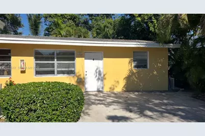 706 SW 4th Ter #4, Dania Beach, FL 33004 - Photo 1