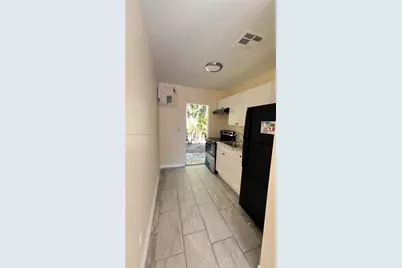 706 SW 4th Ter #4, Dania Beach, FL 33004 - Photo 9
