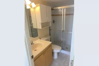 9320 Fontainebleau Blvd #515, Miami, FL 33172 - Photo 13