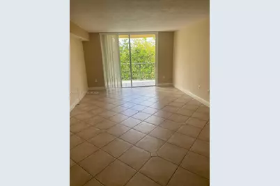 9320 Fontainebleau Blvd #515, Miami, FL 33172 - Photo 7