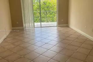 9320 Fontainebleau Blvd, Miami, FL 33172 - Photo 7