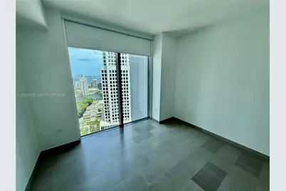 68 SE 6th St #2707, Miami, FL 33131 - Photo 25