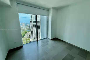 68 SE 6th St, Miami, FL 33131 - Photo 25