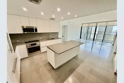 68 SE 6th St #2707, Miami, FL 33131 - Photo 3