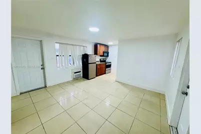 536 SW 6th Ter #536, Homestead, FL 33030 - Photo 5