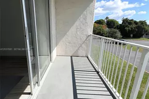 8405 NW 8th St, Miami, FL 33126 - Photo 19