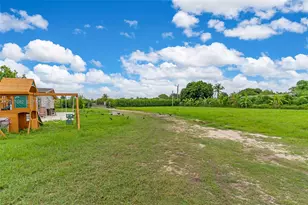 20304 SW 186th St, Miami, FL 33187 - Photo 29
