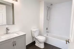 711 SW 111th Way, Pembroke Pines, FL 33025 - Photo 9
