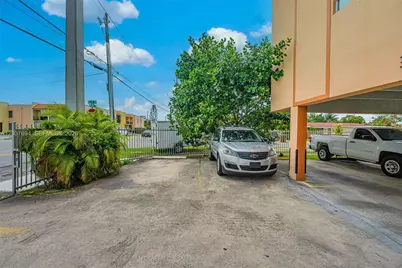 1100 W 35th St #23, Hialeah, FL 33012 - Photo 29