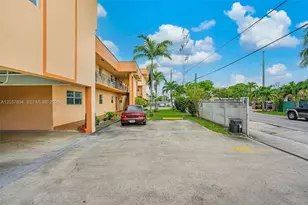 1100 W 35th St, Hialeah, FL 33012 - Photo 31
