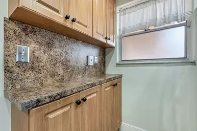 1100 W 35th St #23, Hialeah, FL 33012 - Photo 9