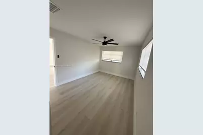 1700 SW 69th Ter, North Lauderdale, FL 33068 - Photo 11