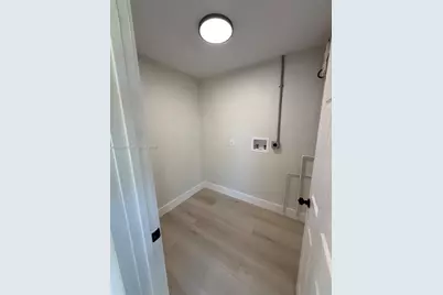 1700 SW 69th Ter, North Lauderdale, FL 33068 - Photo 17