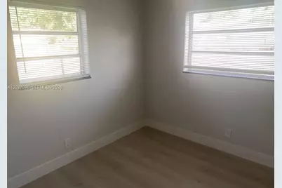1700 SW 69th Ter, North Lauderdale, FL 33068 - Photo 5