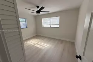 1700 SW 69th Terrace, North Lauderdale, FL 33068 - Photo 9