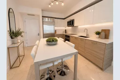 1300 Brickell Bay Dr #1904, Miami, FL 33131 - Photo 5