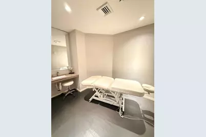 1300 Brickell Bay Dr #1904, Miami, FL 33131 - Photo 37