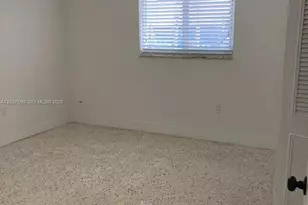 12020 NE 12th Ct, Biscayne Park, FL 33161 - Photo 7