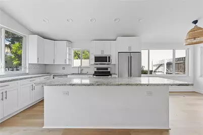 15942 NW 21st St, Pembroke Pines, FL 33028 - Photo 3