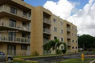 8500 NW 8th St, Miami, FL 33126 - Photo 13